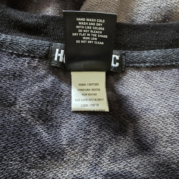 HOT TOPIC Ladies Gray & Black Mesh Sleeve Tie Dye Sweatshirt - Picture 16 of 16